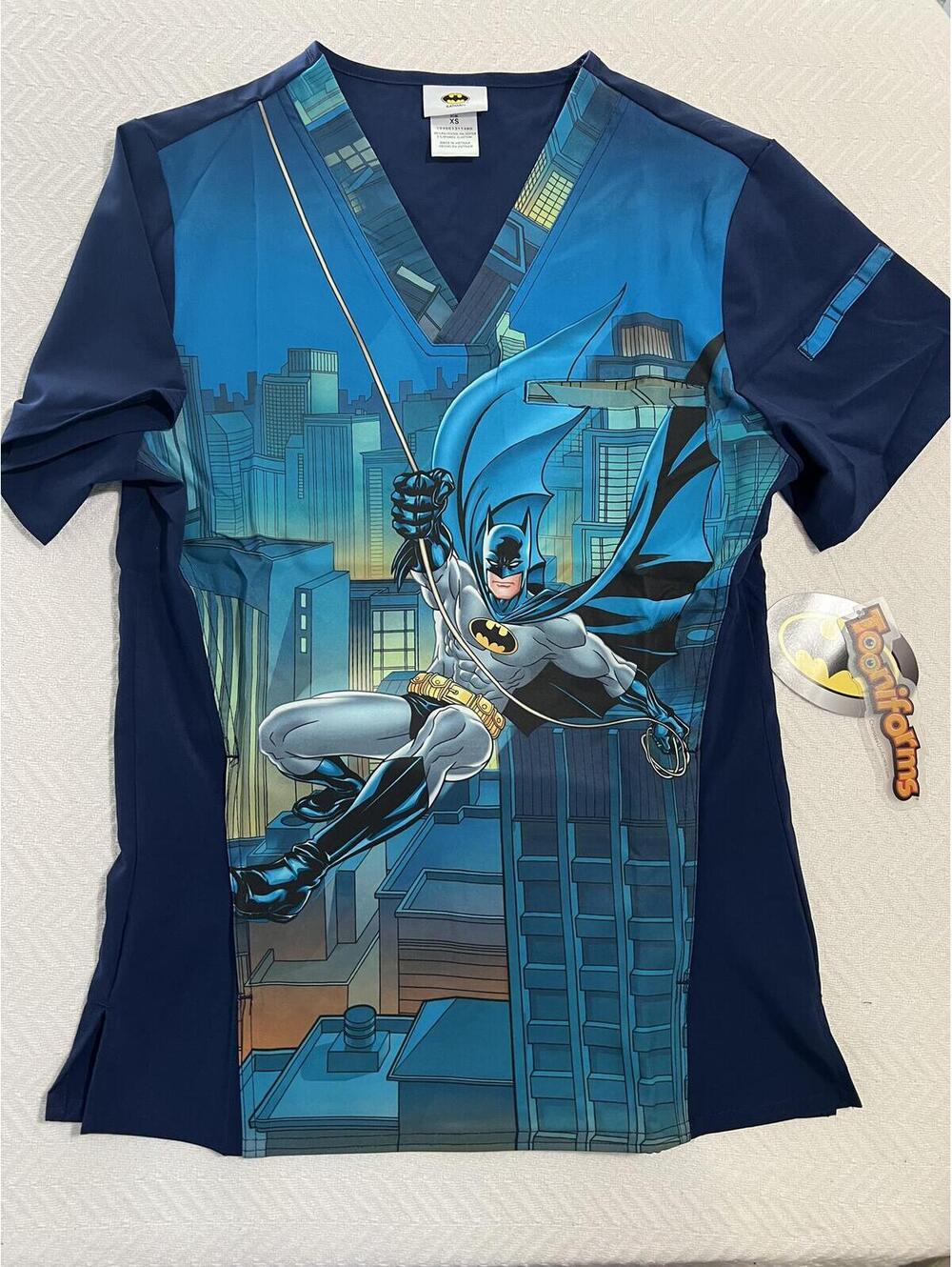 Batman Tooniforms scrub top XS